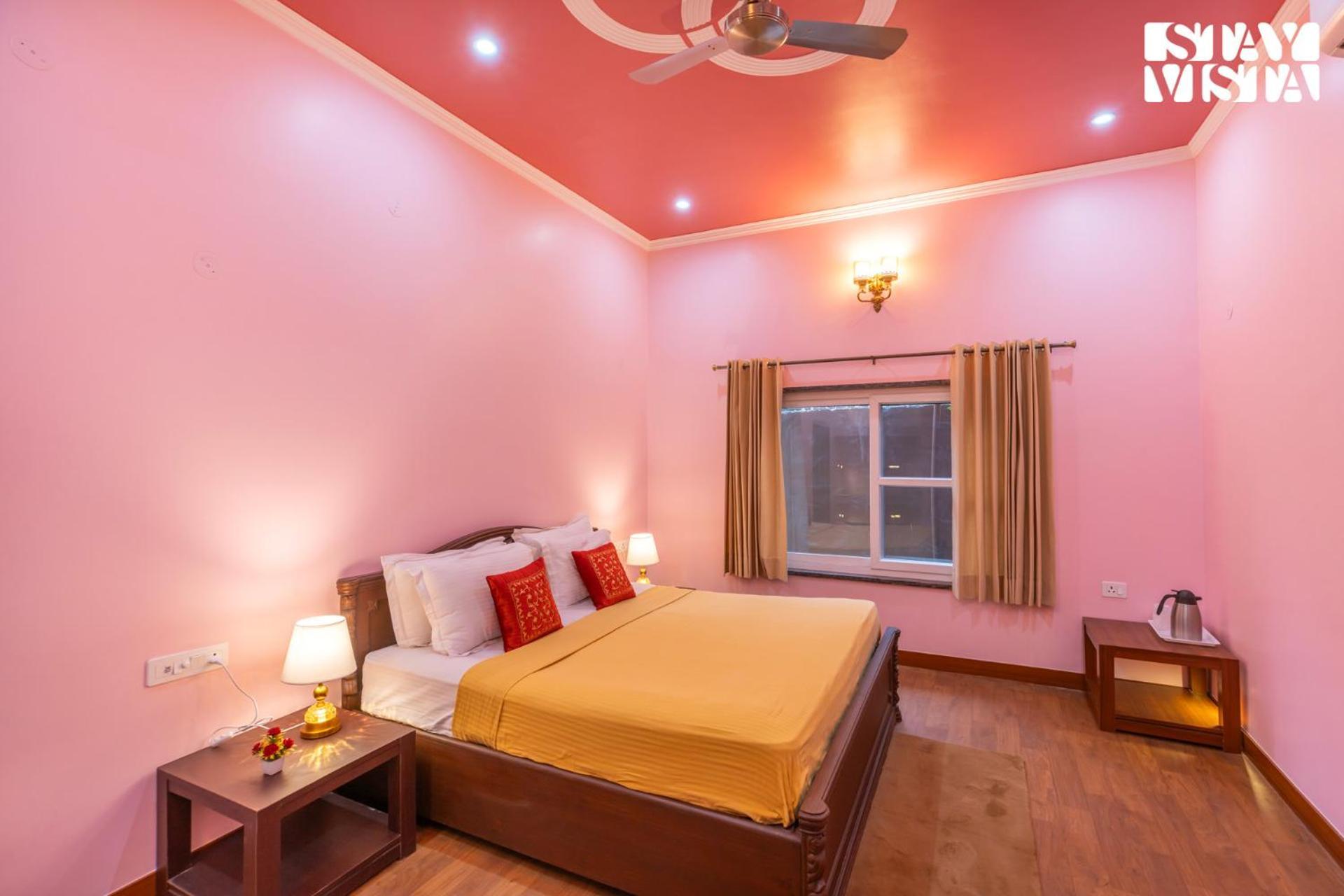 Stayvista At Maple Farms With Pool, Bbq & Bonfire Sohna 外观 照片