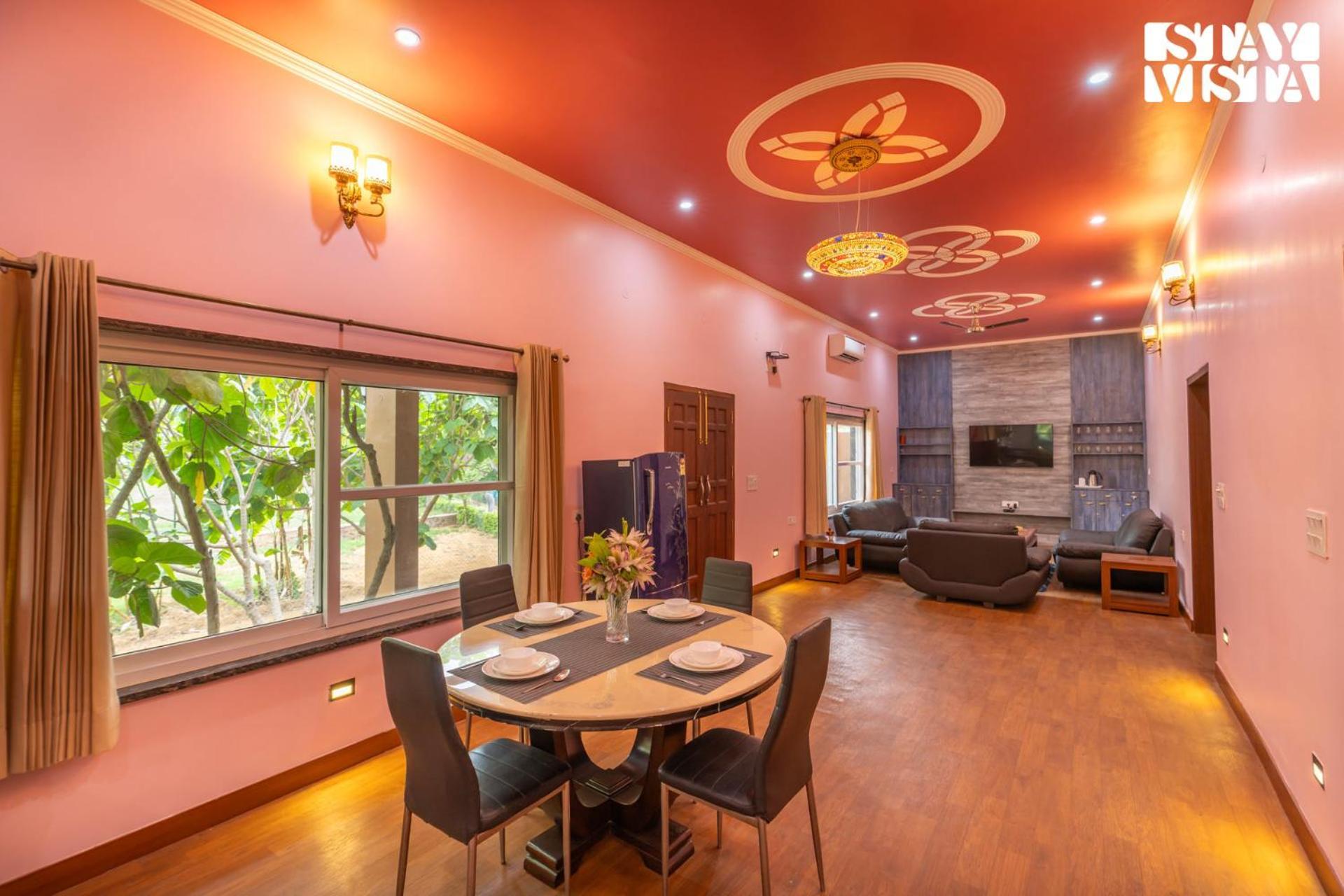Stayvista At Maple Farms With Pool, Bbq & Bonfire Sohna 外观 照片