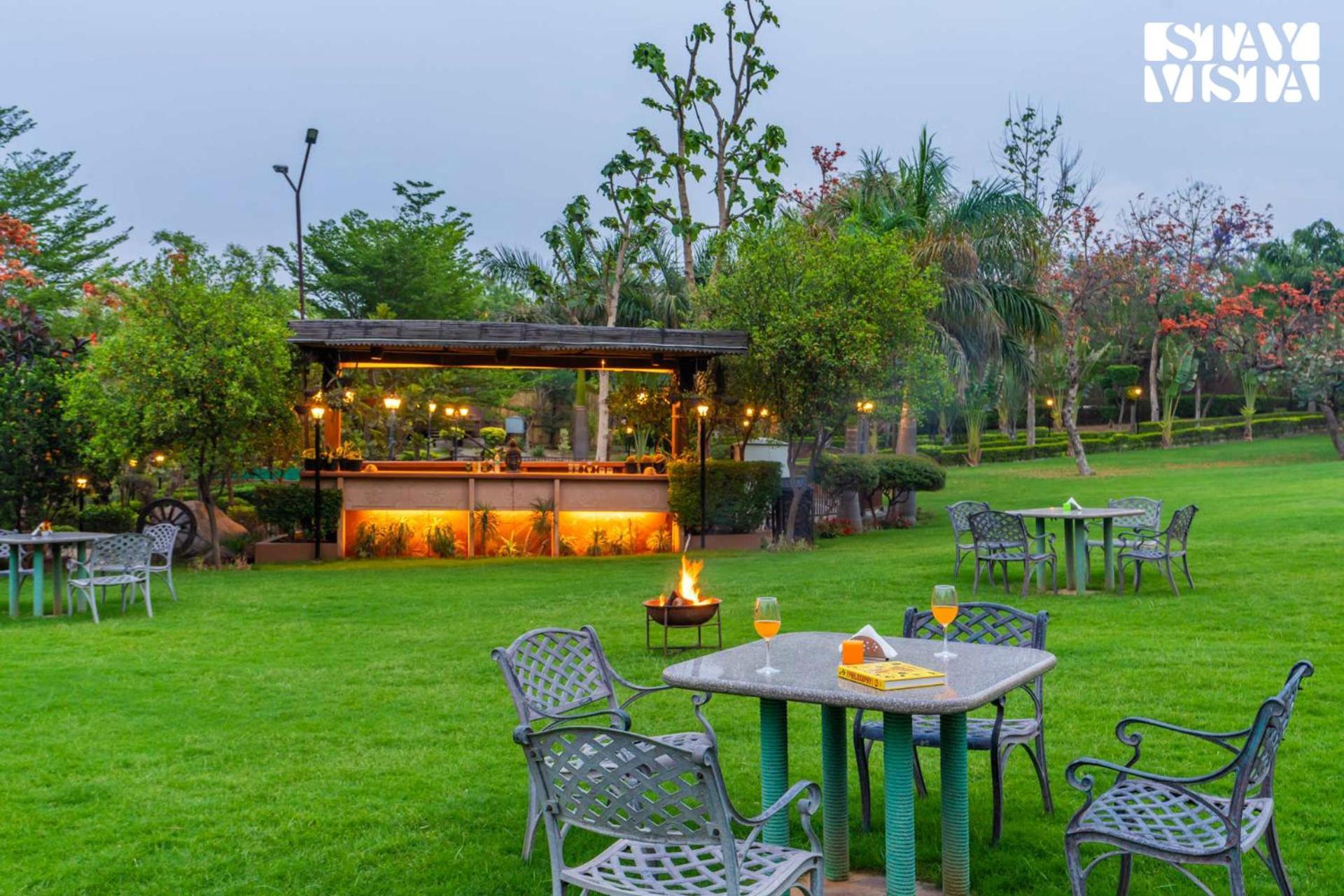Stayvista At Maple Farms With Pool, Bbq & Bonfire Sohna 外观 照片